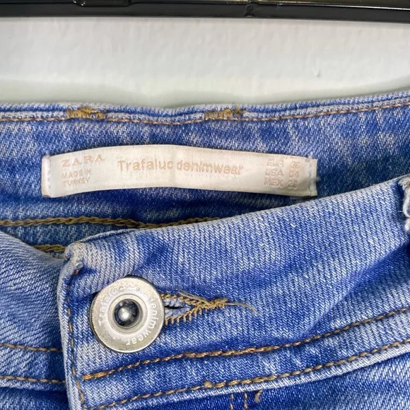 ZARA Trafaluc Denim wear Distressed Jeans size 4 - Picture 5 of 9
